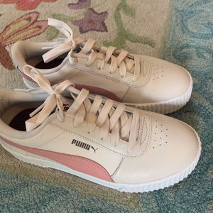 Puma Sneakers